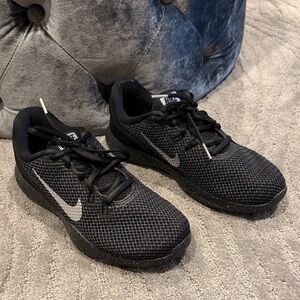 Nike Black and Silver Athletic Shoes